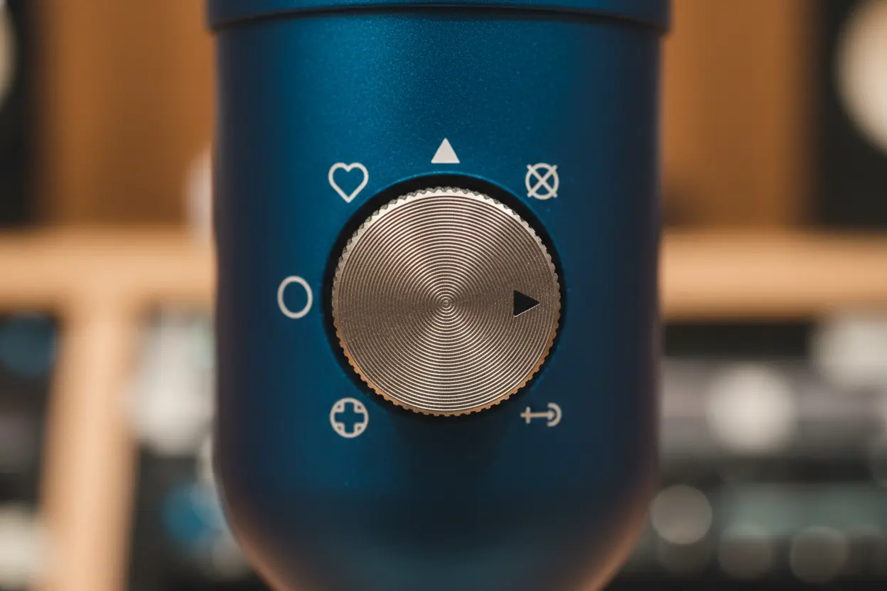 microfone blue yeti vs razer seiren mini